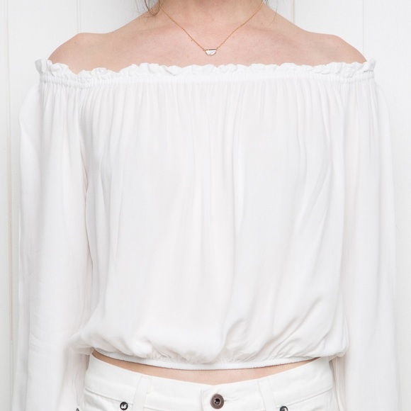 Brandy Melville Tops - Brandy Melville top